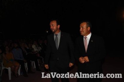 Más de 400 personas llenaron el Palmeral de Vera en los VI Premios del Levante Almeriense