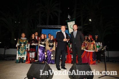 Más de 400 personas llenaron el Palmeral de Vera en los VI Premios del Levante Almeriense