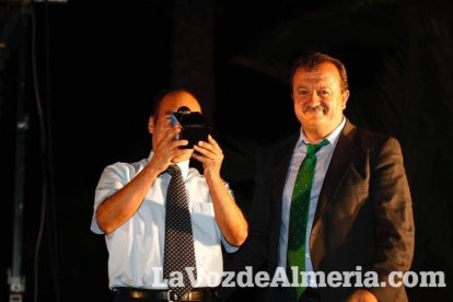 Más de 400 personas llenaron el Palmeral de Vera en los VI Premios del Levante Almeriense