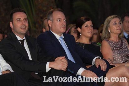 Más de 400 personas llenaron el Palmeral de Vera en los VI Premios del Levante Almeriense