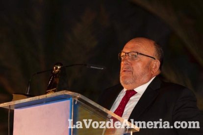 Más de 400 personas llenaron el Palmeral de Vera en los VI Premios del Levante Almeriense