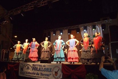 La Agrupación Folclórica Antonio de Torres, de La Cañada, celebró sus 25 años de existencia