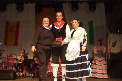 La Agrupación Folclórica Antonio de Torres, de La Cañada, celebró sus 25 años de existencia