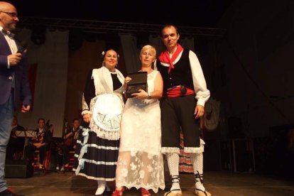 La Agrupación Folclórica Antonio de Torres, de La Cañada, celebró sus 25 años de existencia