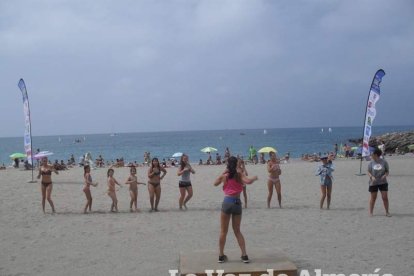 Arena, juegos, baile e invitados para que el programa vaya sobre ruedas