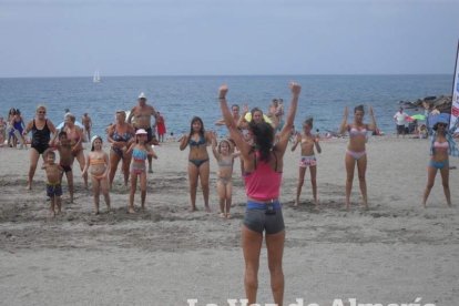 Arena, juegos, baile e invitados para que el programa vaya sobre ruedas