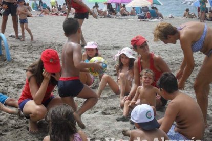 Arena, juegos, baile e invitados para que el programa vaya sobre ruedas