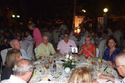 Cena benéfica en Aguadulce organizada por la Parroquia de la Preciosísima Sangre de Nuestro Señor Jesucristo. Fotos: Juan Antonio Barrio