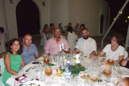 Cena benéfica en Aguadulce organizada por la Parroquia de la Preciosísima Sangre de Nuestro Señor Jesucristo. Fotos: Juan Antonio Barrio