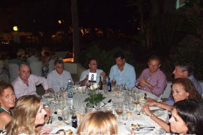 Cena benéfica en Aguadulce organizada por la Parroquia de la Preciosísima Sangre de Nuestro Señor Jesucristo. Fotos: Juan Antonio Barrio