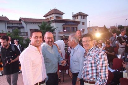 Los jardines de la Casa del Cine han acogido la presentación de los actos a cargo del alcalde