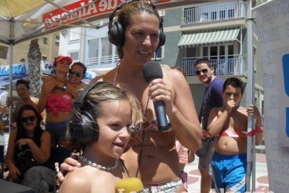 Sexualidad, artistas y armonía para gozar de un día de playa en Almería
