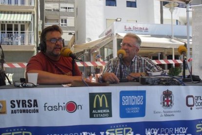 Sexualidad, artistas y armonía para gozar de un día de playa en Almería