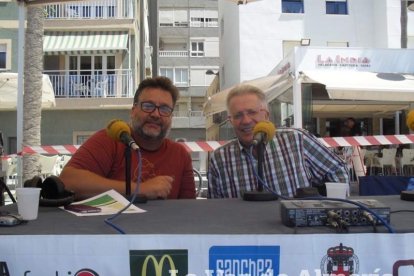 Sexualidad, artistas y armonía para gozar de un día de playa en Almería