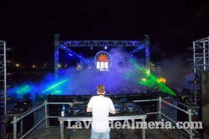 Celebración del Festival de Música Electrónica, Dreambeach, en Villaricos.