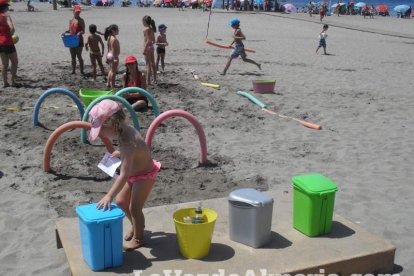La edición de veranos de Hoy por hoy cuelga el bañador y prepara el traje de lunares para cambiar los días de playa por la Feria.