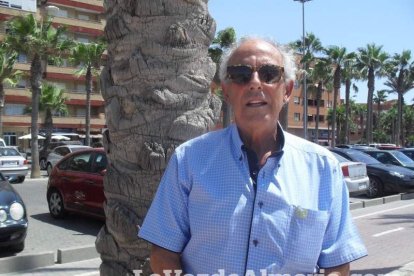 La edición de veranos de Hoy por hoy cuelga el bañador y prepara el traje de lunares para cambiar los días de playa por la Feria.