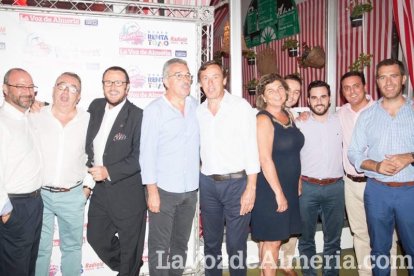 La Caseta de la Feria se llena desde las primeras horas.