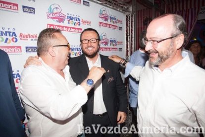 La Caseta de la Feria se llena desde las primeras horas.