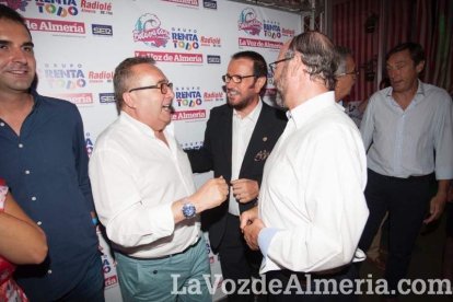 La Caseta de la Feria se llena desde las primeras horas.