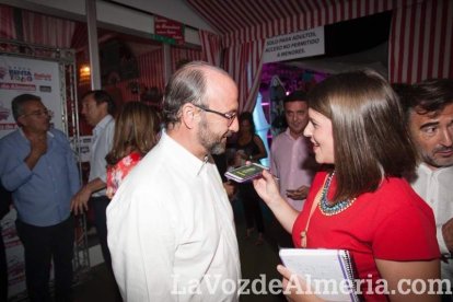 La Caseta de la Feria se llena desde las primeras horas.