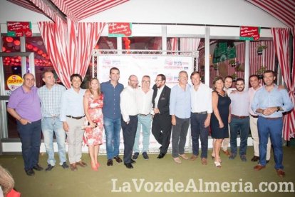 La Caseta de la Feria se llena desde las primeras horas.