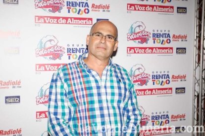 ¡Más y más gente se une a la fiesta en la Caseta!