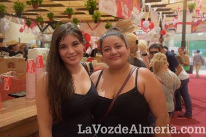 Seguimos en la Feria del Mediodía con muchos ánimos y ganas de fiesta.
