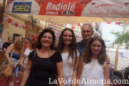 Seguimos en la Feria del Mediodía con muchos ánimos y ganas de fiesta.