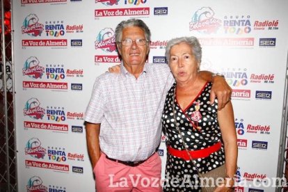 La segunda noche de feria comienza y la Caseta se llena de gente desde los primeros momentos.
