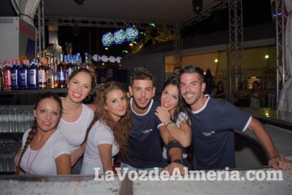 La música más actual y el mejor ambiente se viven cada noche en la caseta de 40 Principales y Guarapo Night