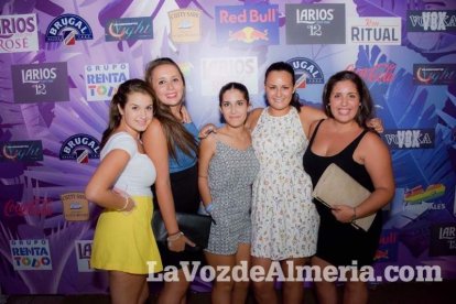 La música más actual y el mejor ambiente se viven cada noche en la caseta de 40 Principales y Guarapo Night