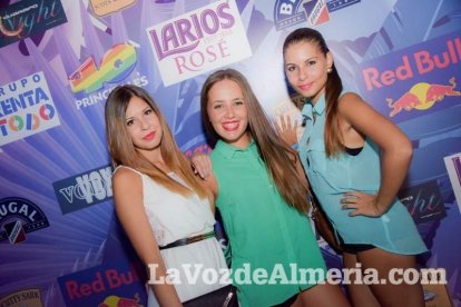 La música más actual y el mejor ambiente se viven cada noche en la caseta de 40 Principales y Guarapo Night
