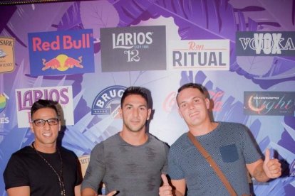 La música más actual y el mejor ambiente se viven cada noche en la caseta de 40 Principales y Guarapo Night