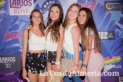 La música más actual y el mejor ambiente se viven cada noche en la caseta de 40 Principales y Guarapo Night