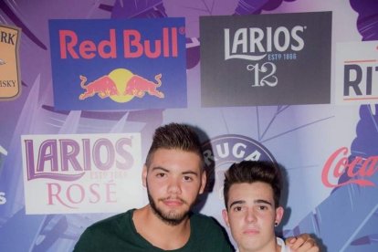 La música más actual y el mejor ambiente se viven cada noche en la caseta de 40 Principales y Guarapo Night
