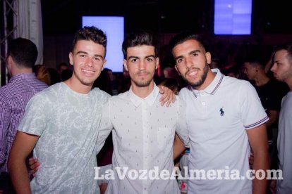 La música más actual y el mejor ambiente se viven cada noche en la caseta de 40 Principales y Guarapo Night