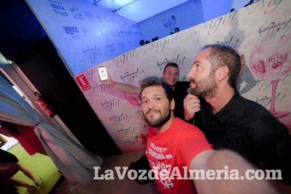 La música más actual y el mejor ambiente se viven cada noche en la caseta de 40 Principales y Guarapo Night