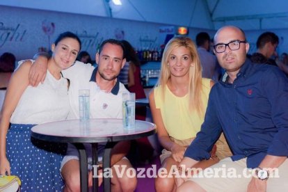 La música más actual y el mejor ambiente se viven cada noche en la caseta de 40 Principales y Guarapo Night