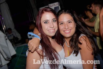 La música más actual y el mejor ambiente se viven cada noche en la caseta de 40 Principales y Guarapo Night
