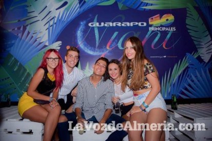 La música más actual y el mejor ambiente se viven cada noche en la caseta de 40 Principales y Guarapo Night