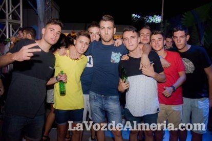 La música más actual y el mejor ambiente se viven cada noche en la caseta de 40 Principales y Guarapo Night