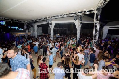 Caseta de Los 40 Principales y Guarapo Night en la Feria de Almeriía 2015. Fotos: Néstor Cánovas.