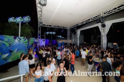 Caseta de Los 40 Principales y Guarapo Night en la Feria de Almeriía 2015. Fotos: Néstor Cánovas.