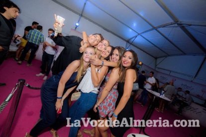 Caseta de Los 40 Principales y Guarapo Night en la Feria de Almeriía 2015. Fotos: Néstor Cánovas.