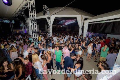 Caseta de Los 40 Principales y Guarapo Night en la Feria de Almeriía 2015. Fotos: Néstor Cánovas.