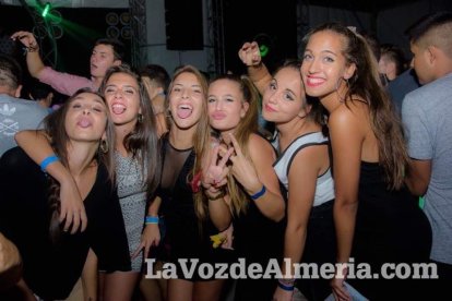 Caseta de Los 40 Principales y Guarapo Night en la Feria de Almeriía 2015. Fotos: Néstor Cánovas.