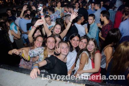 Caseta de Los 40 Principales y Guarapo Night en la Feria de Almeriía 2015. Fotos: Néstor Cánovas.