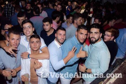 Caseta de Los 40 Principales y Guarapo Night en la Feria de Almeriía 2015. Fotos: Néstor Cánovas.