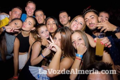 Caseta de Los 40 Principales y Guarapo Night en la Feria de Almeriía 2015. Fotos: Néstor Cánovas.